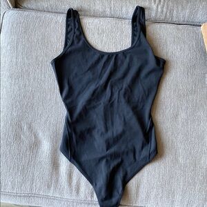 LULULEMON BODYSUIT - size 4